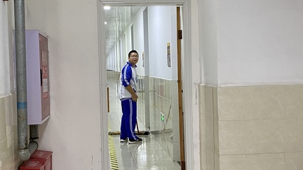 28BF8206-1A33-45FD-A302-100C114BA4FB